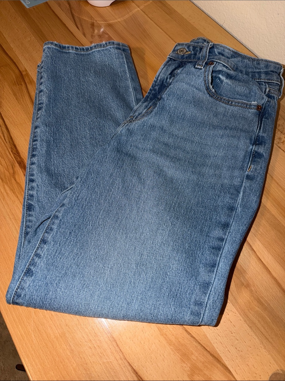Old Navy Women's Straight Leg, High Rise Blue Jeans - Picture 3 of 4